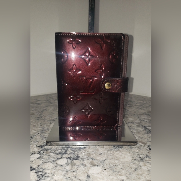 Louis Vuitton Monogram Vernis Agenda - Picture 1 of 12